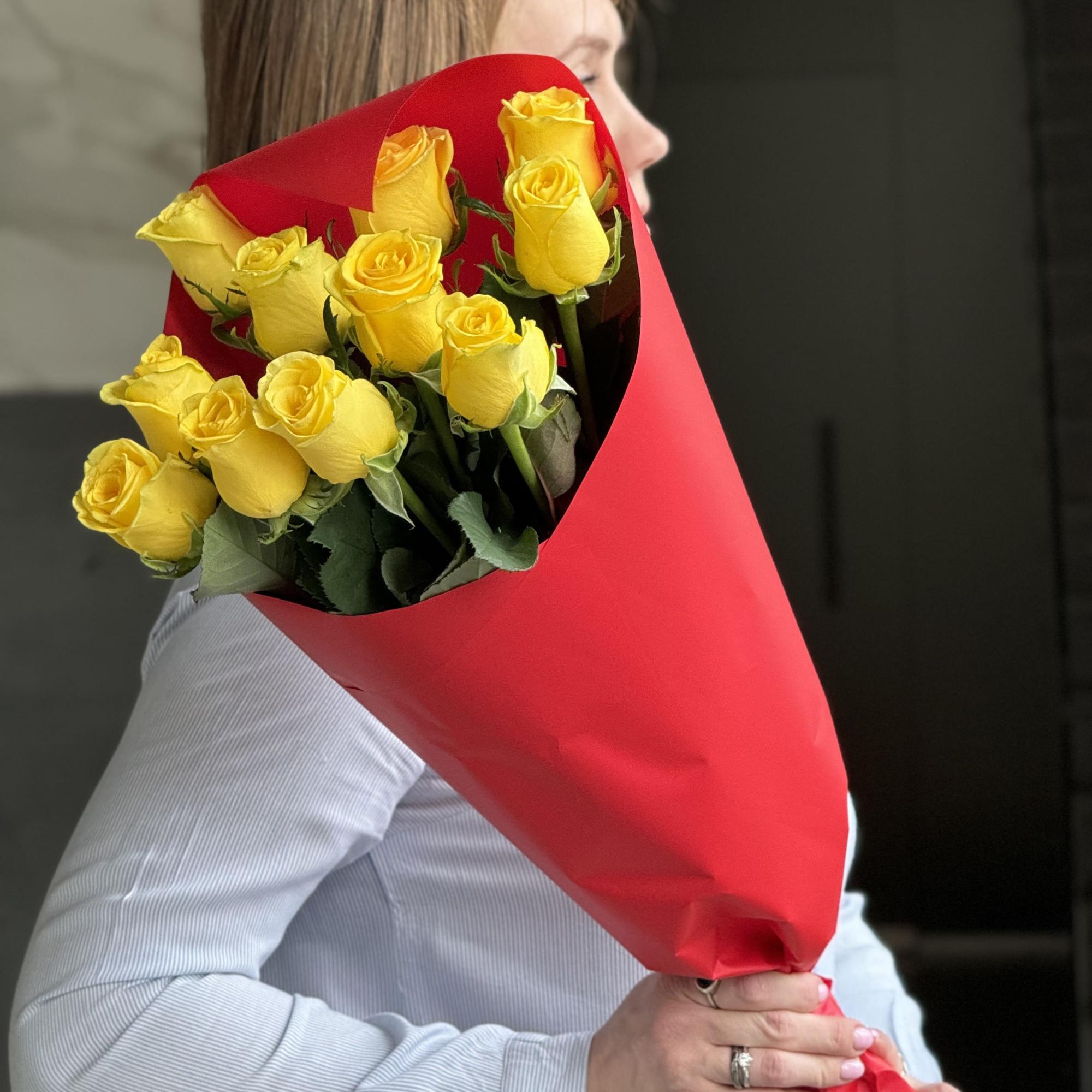 11 желтых роз 60 см, Россия (Лучшие предложения)